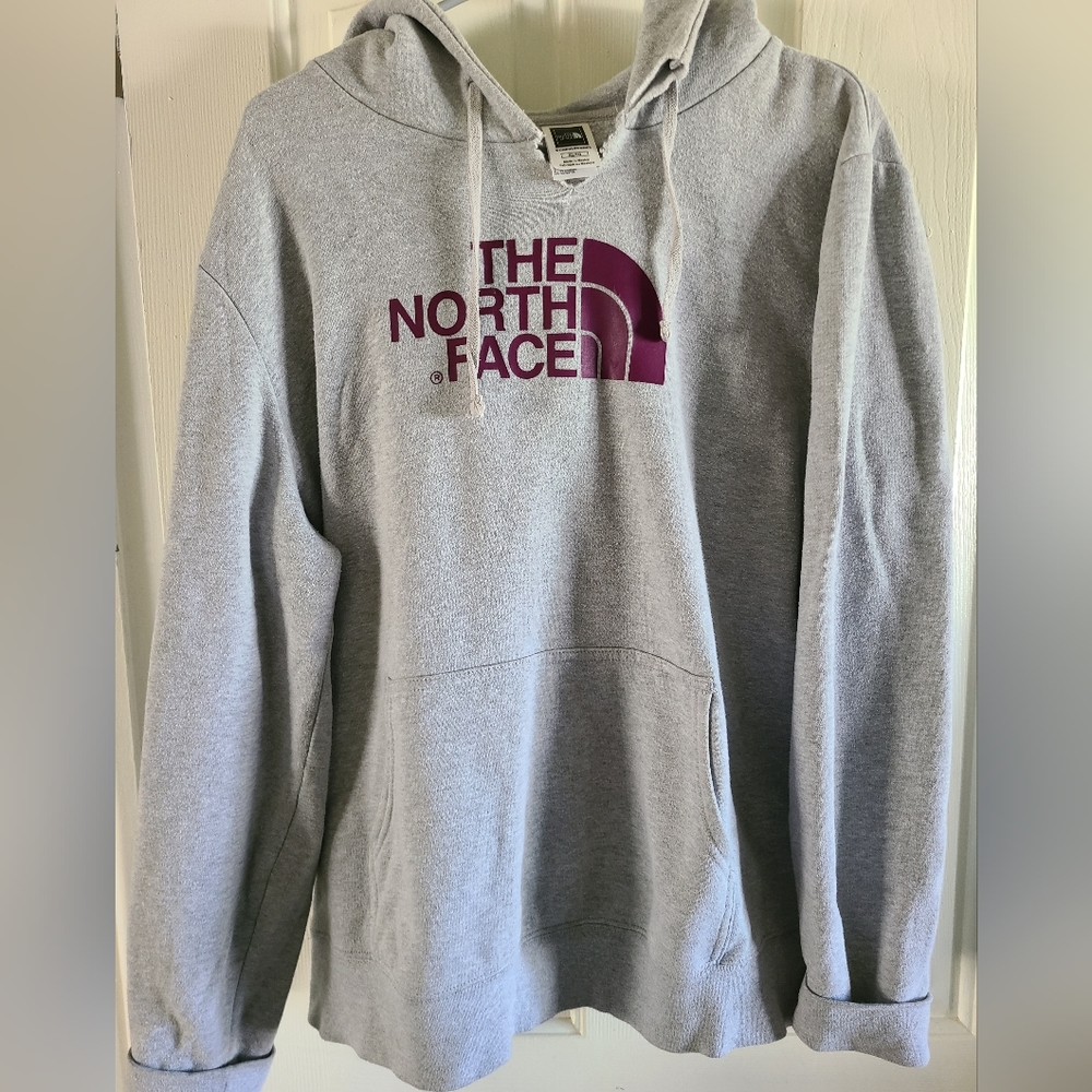 Xl women The North Face sweatshirt